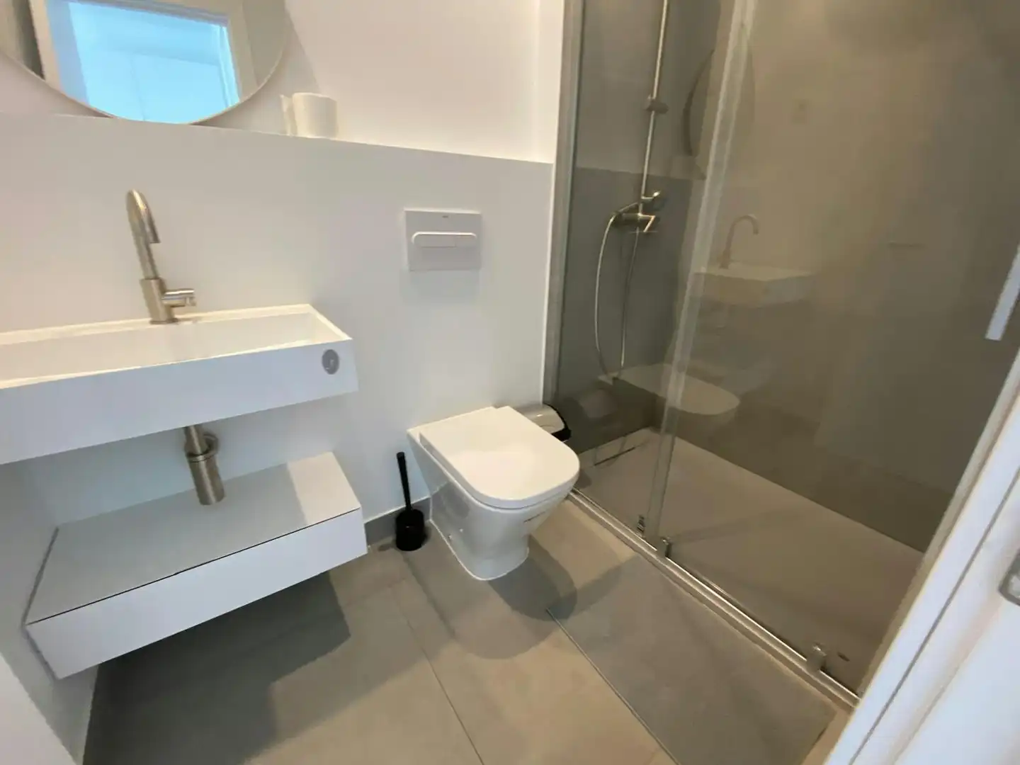 Bathroom of Flat for share in Madrid  with Air Conditioner, Heating and Furnished