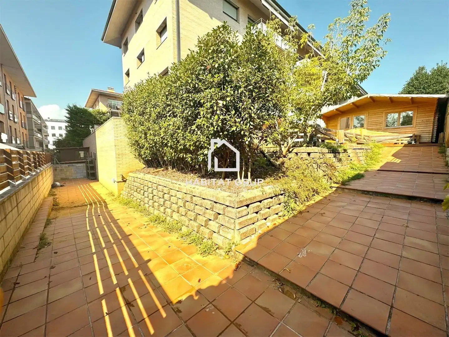 Jardín de Piso en venta en Girona con Aire acondicionado, Calefacción y Jardín privado