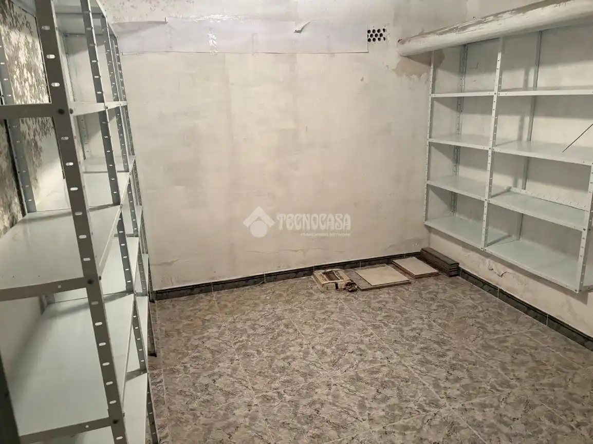 Wohnung zum Verkauf in Móstoles mit Klimaanlage, Heizung und Terrasse