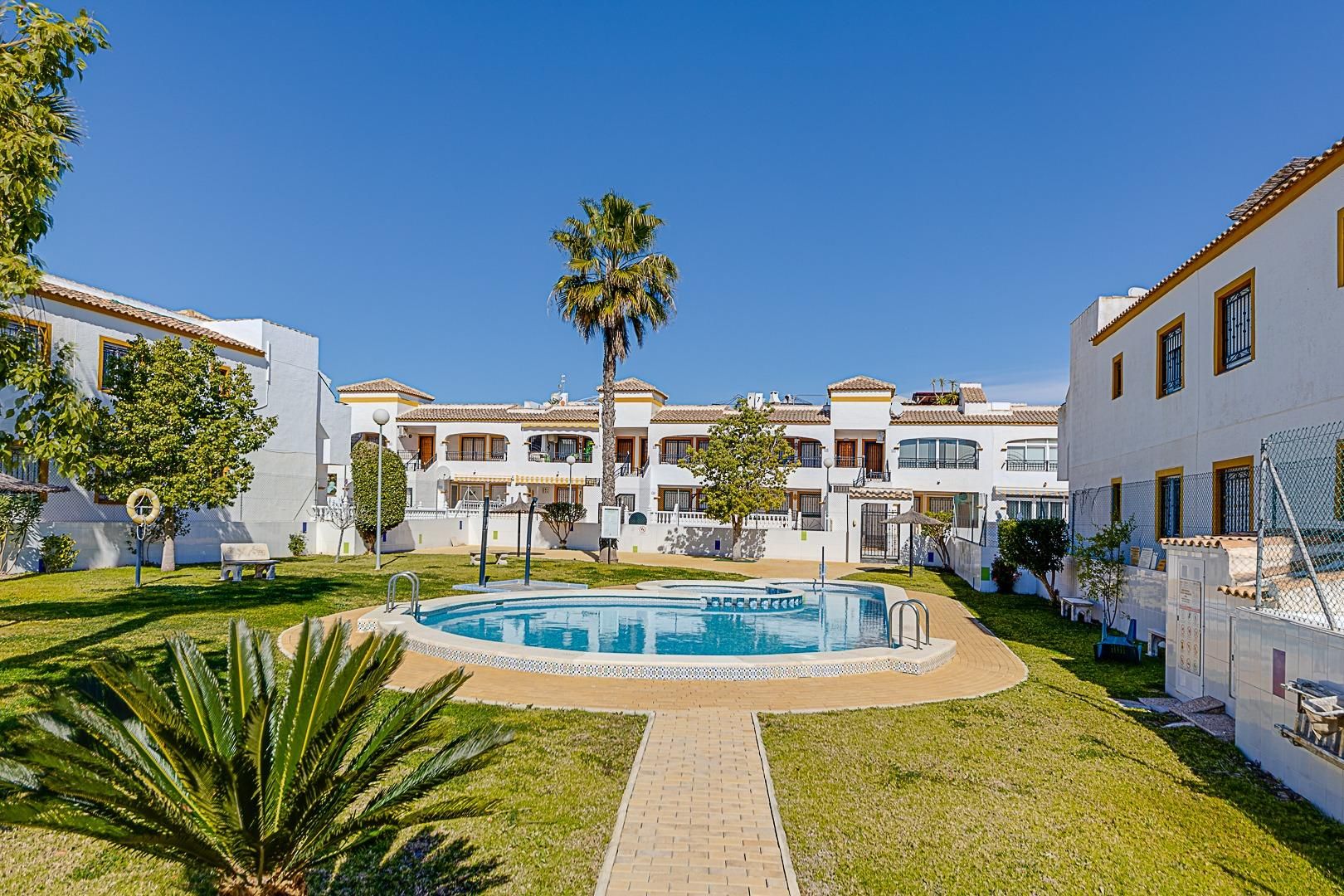 Exterior view of House or chalet for sale in Orihuela  with Air Conditioner, Terrace and Balcony