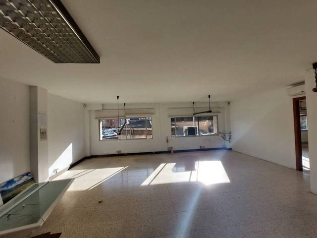 Local comercial en Alquiler en Calle pierola en El Poble Sec