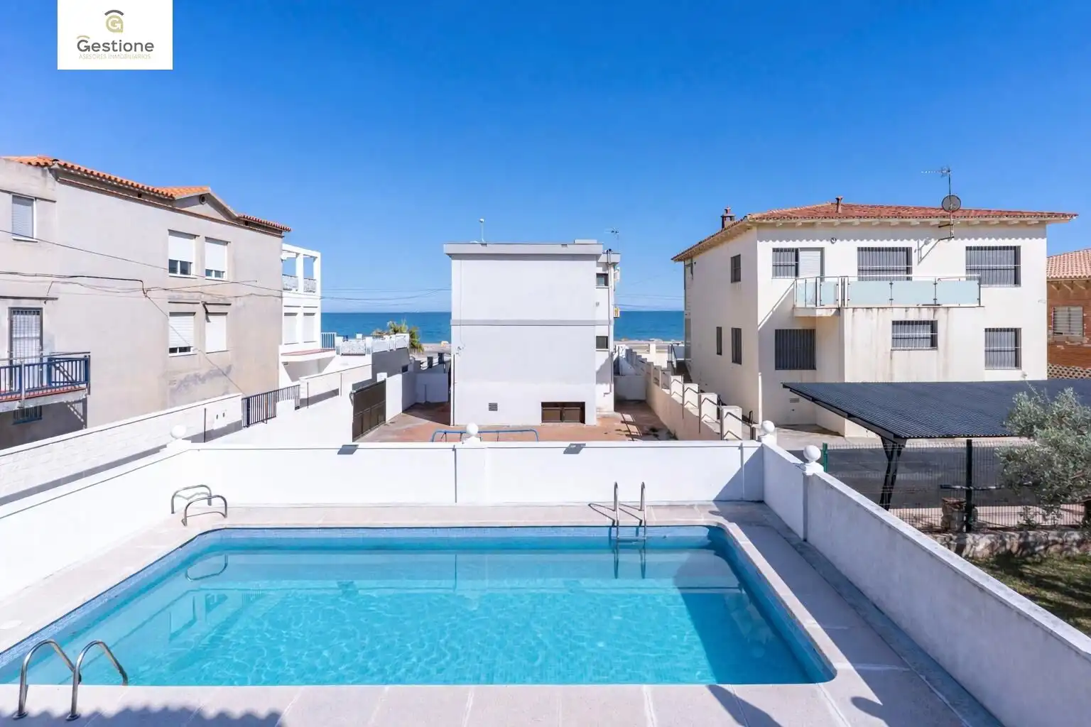 Piscina de Casa o xalet en venda en Almazora / Almassora amb Aire condicionat, Terrassa i Traster