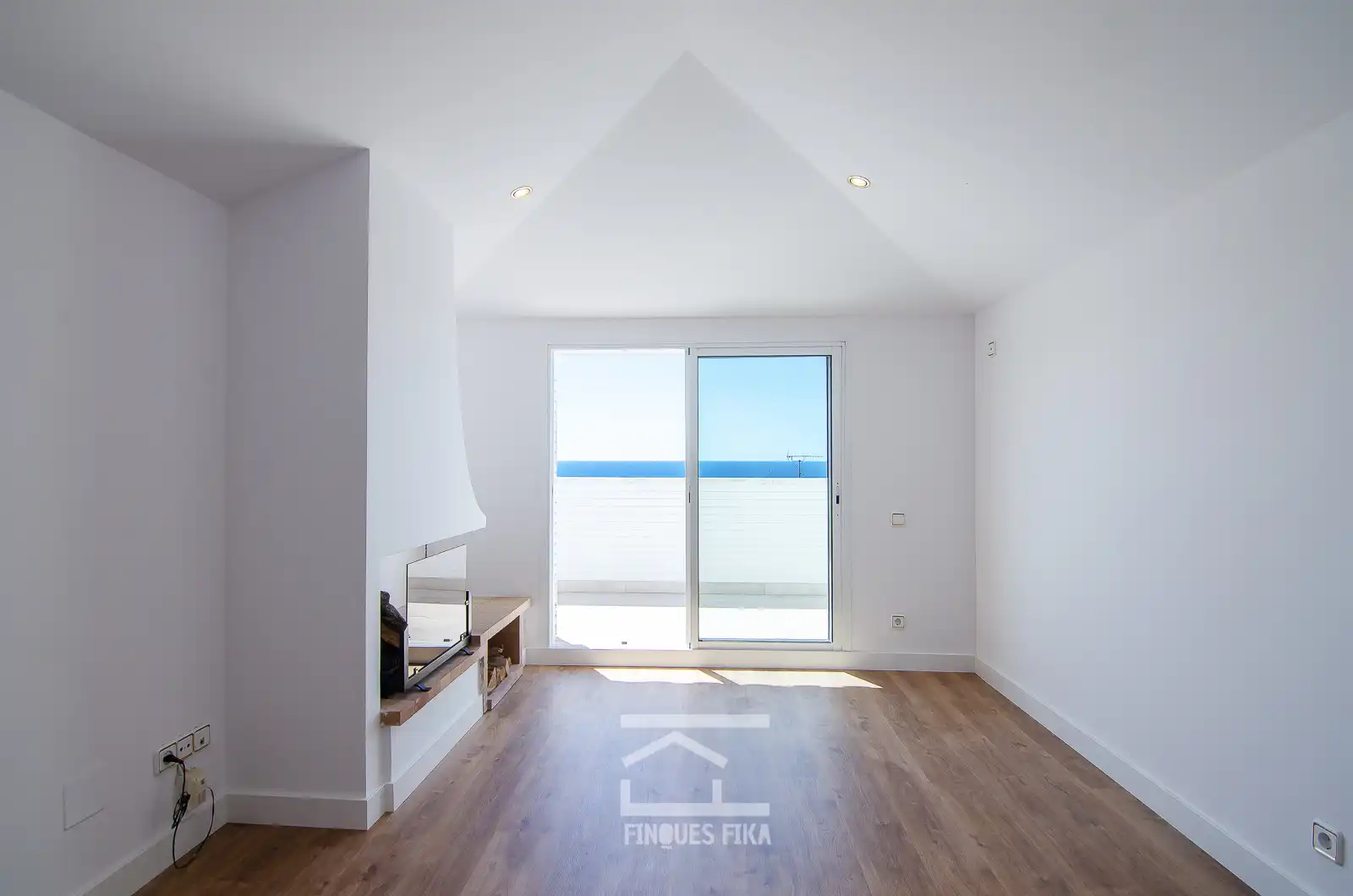 Sala de estar de Casa o chalet en venta en El Masnou con Calefacción, Jardín privado y Parquet
