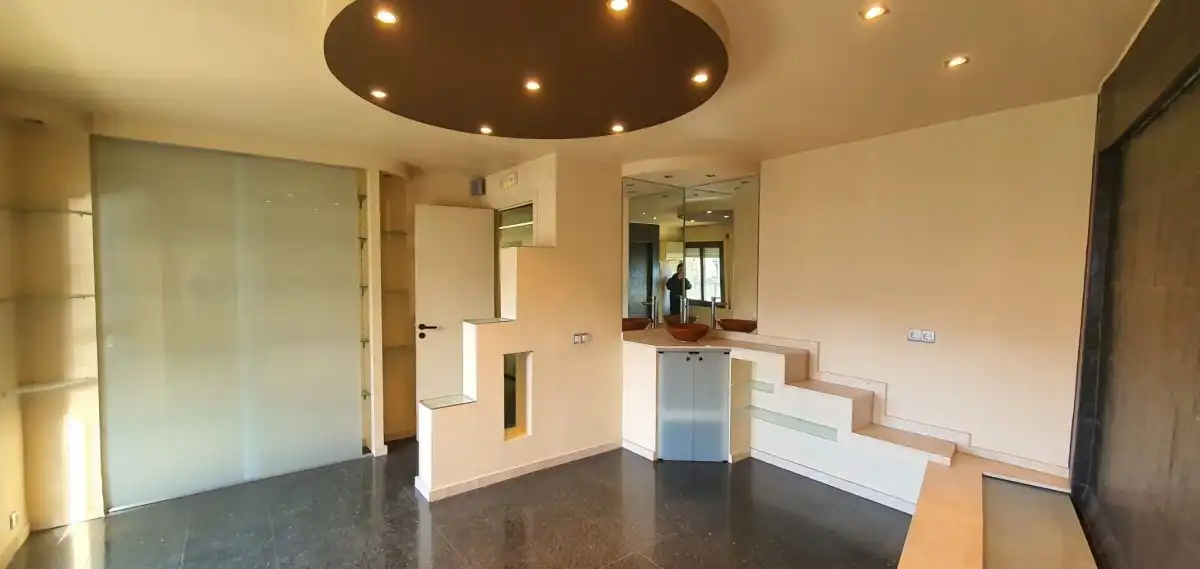 Büro zum Verkauf in Tarragona mit Klimaanlage, Heizung und Terrasse