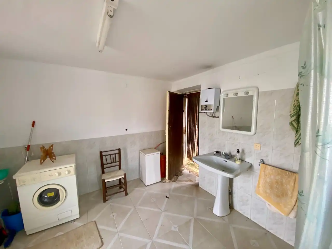 Baño de Casa o chalet en venta en Ballesteros de Calatrava con Jardín privado, Terraza y Amueblado