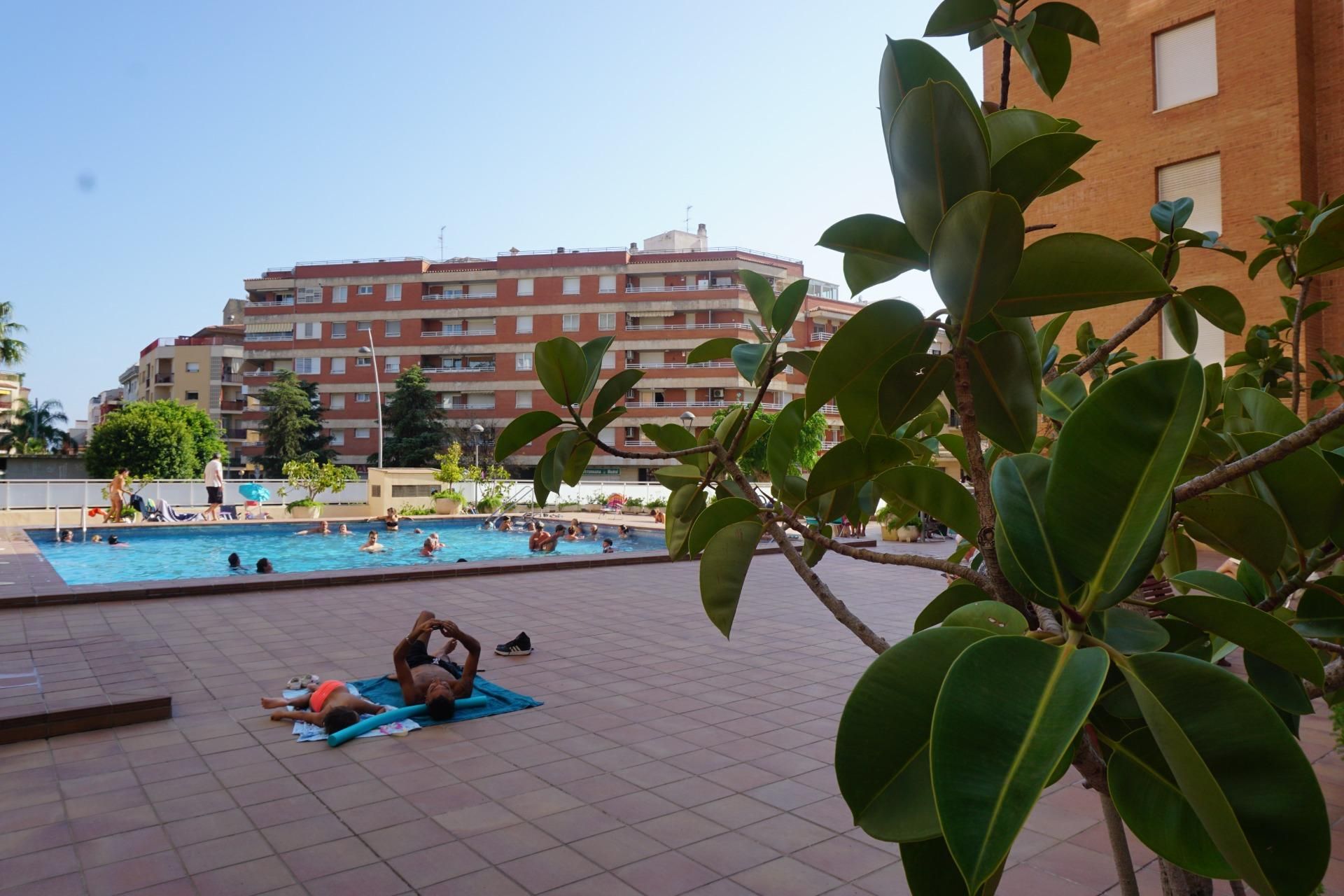 Swimming pool of Apartment for sale in Vinyols i els Arcs  with Air Conditioner, Heating and Terrace