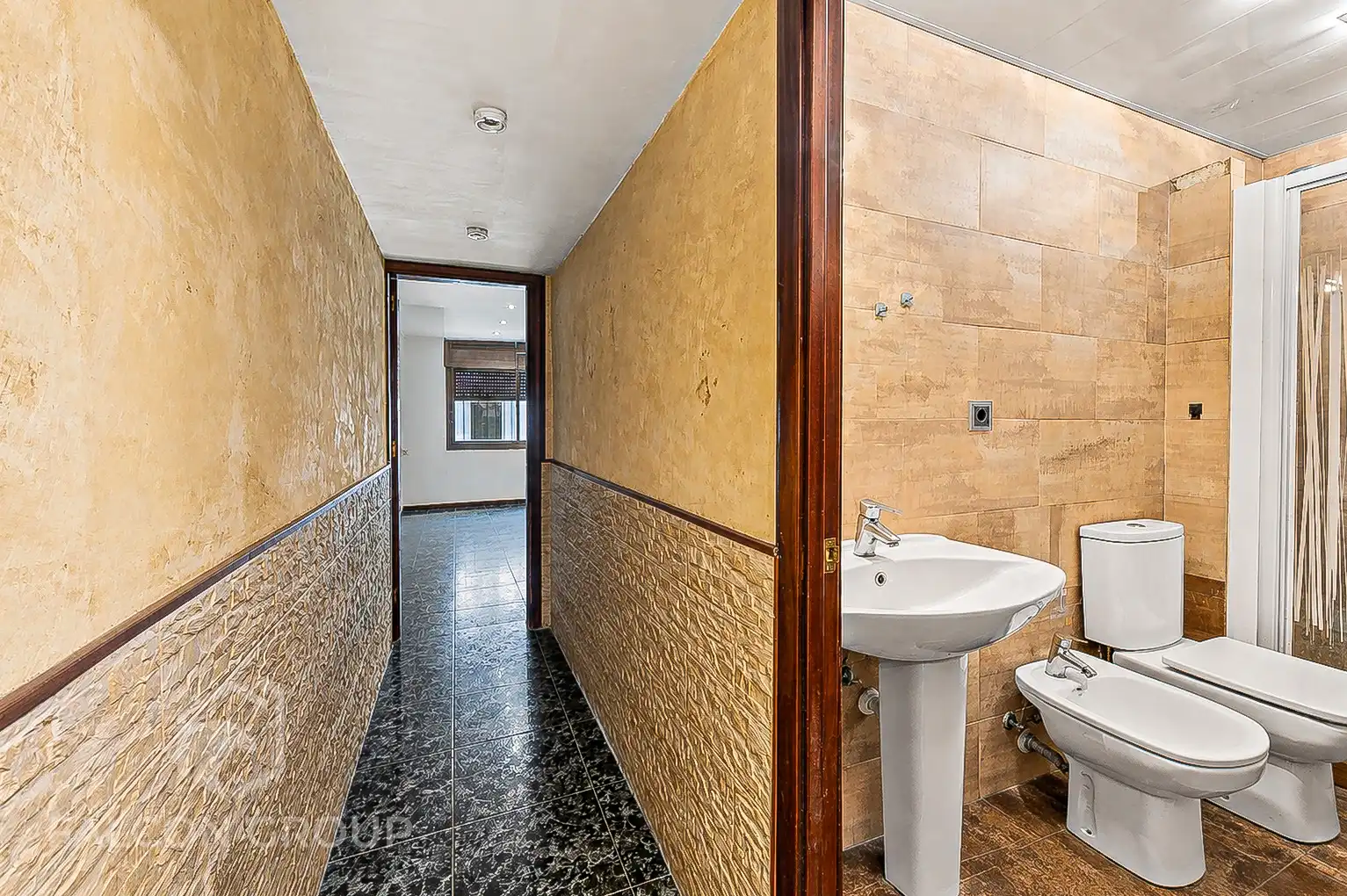 Baño de Piso en venta en Barcelona con Terraza