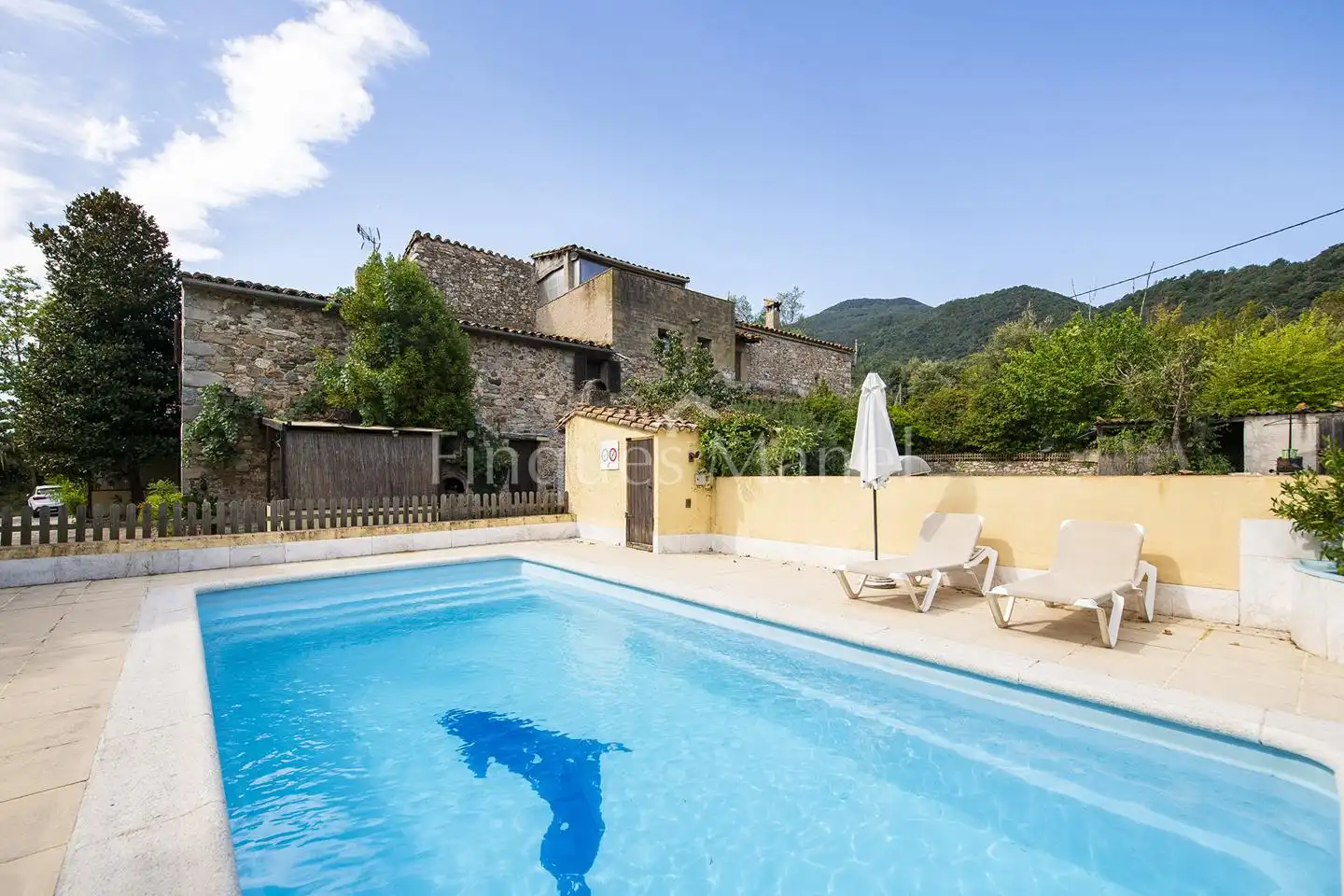 Piscina de Finca rústica en venda en La Cellera de Ter amb Calefacció, Jardí privat i Terrassa