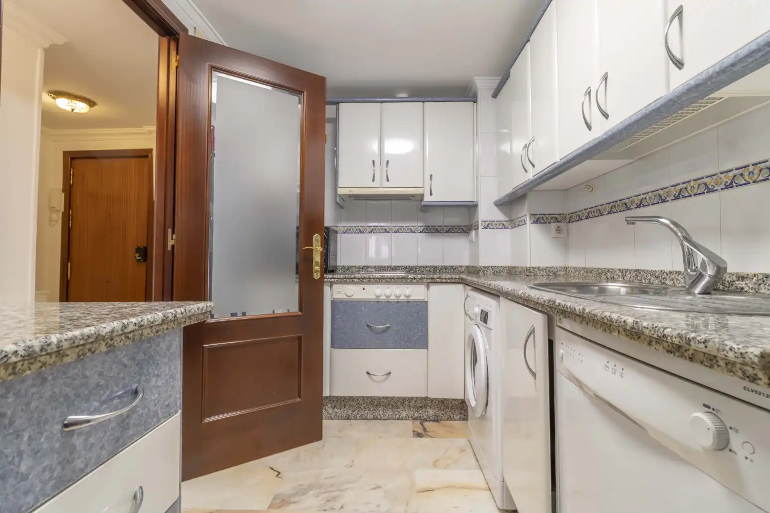 Flat with lift for sale in Triana, imagen 7