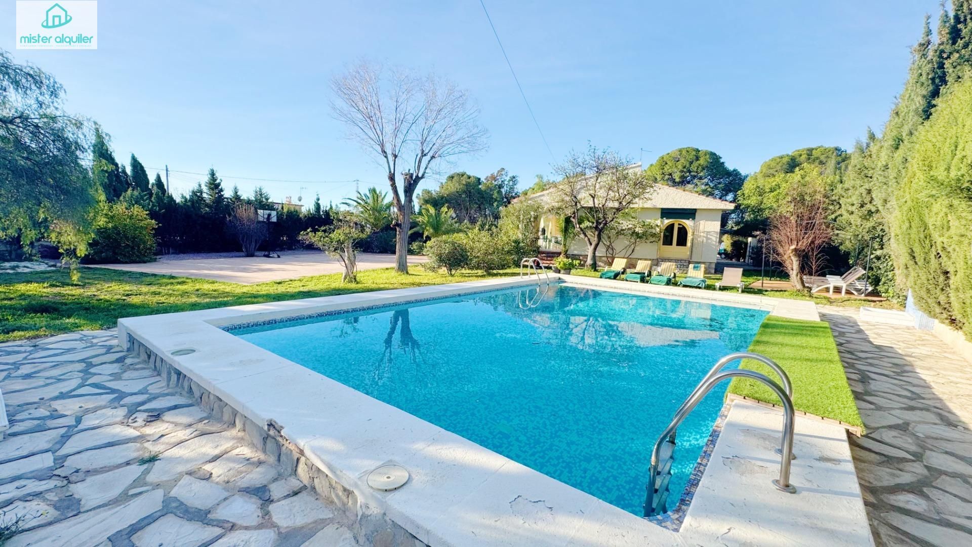 Swimming pool of House or chalet to rent in Mutxamel  with Air Conditioner, Private garden and Terrace