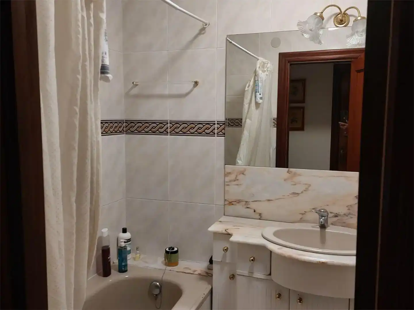 Bany de Pis en venda en Santander amb Jardí privat, Parquet i Piscina