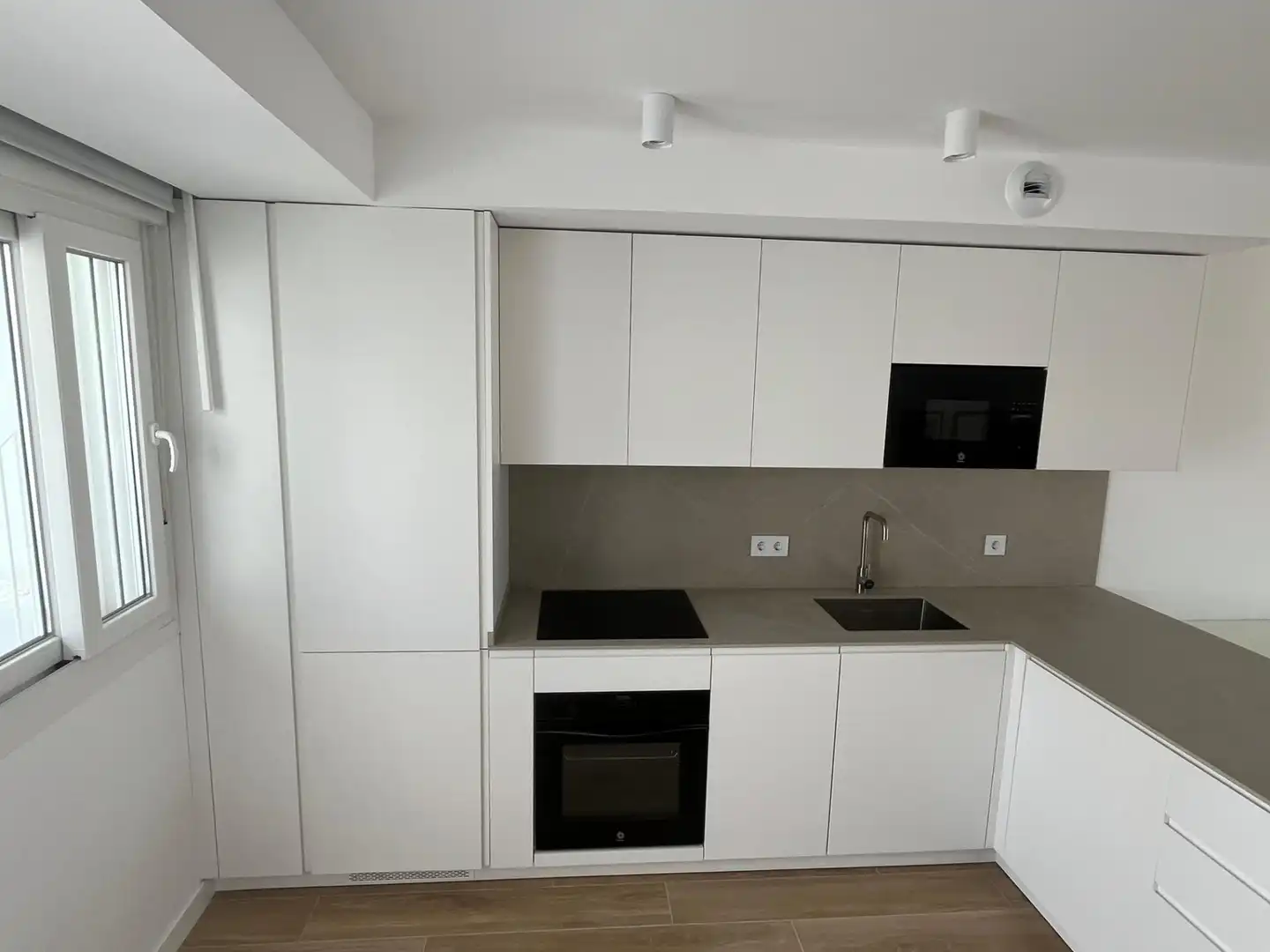 Kitchen of Apartments for sale in Zahara de los Atunes  with Terrace, Storage room and Balcony