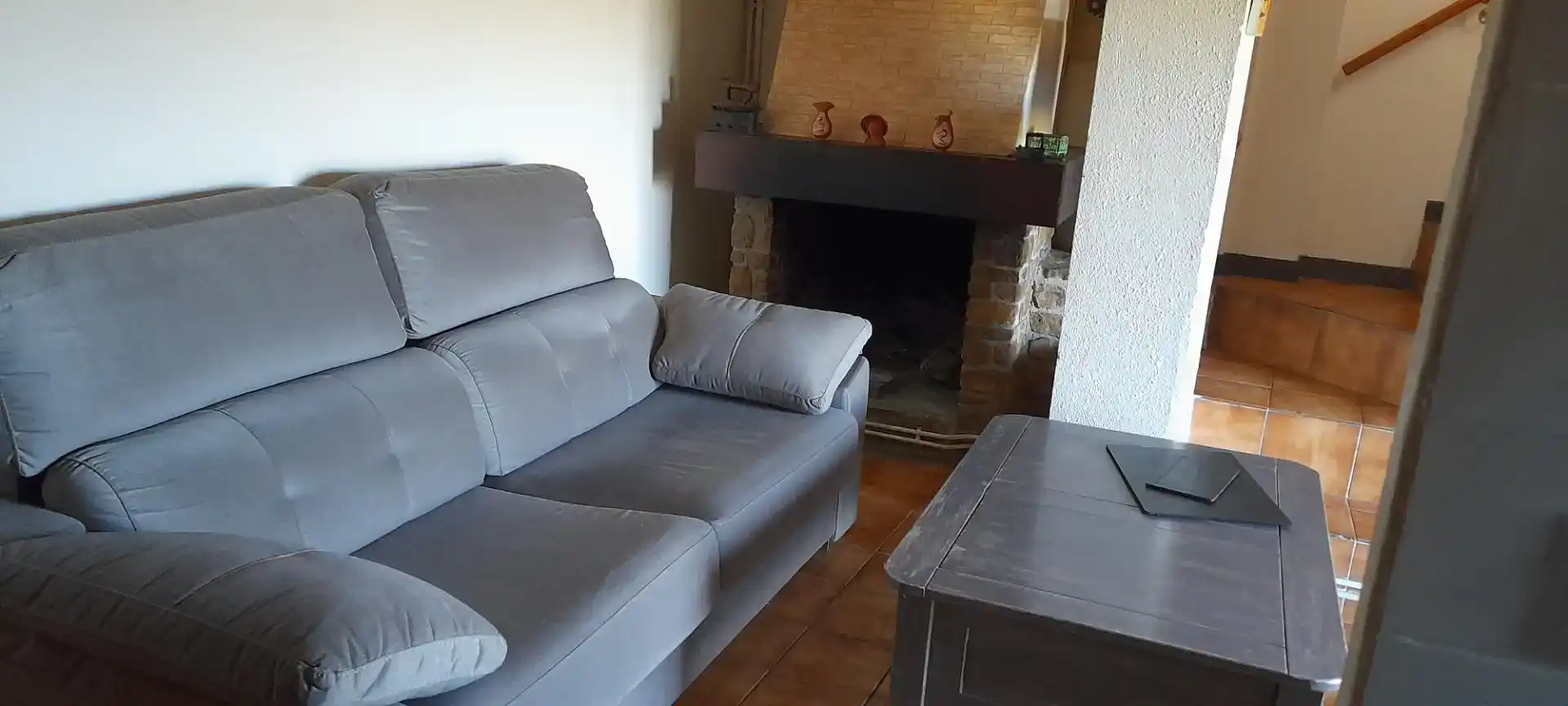Sala d'estar de Casa adosada en venda en Artesa de Segre amb Balcó