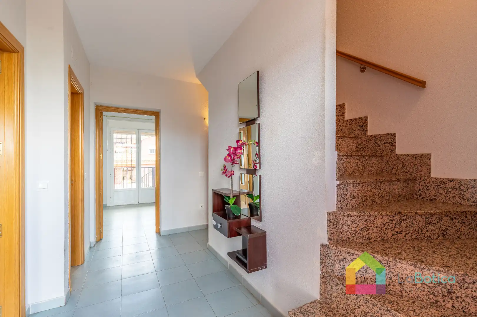 Casa adosada en venta en Burguillos de Toledo con Calefacción, Jardín privado y Terraza