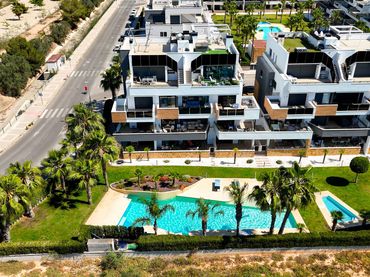 Apartment mit Pool zum Verkauf in Orihuela Costa