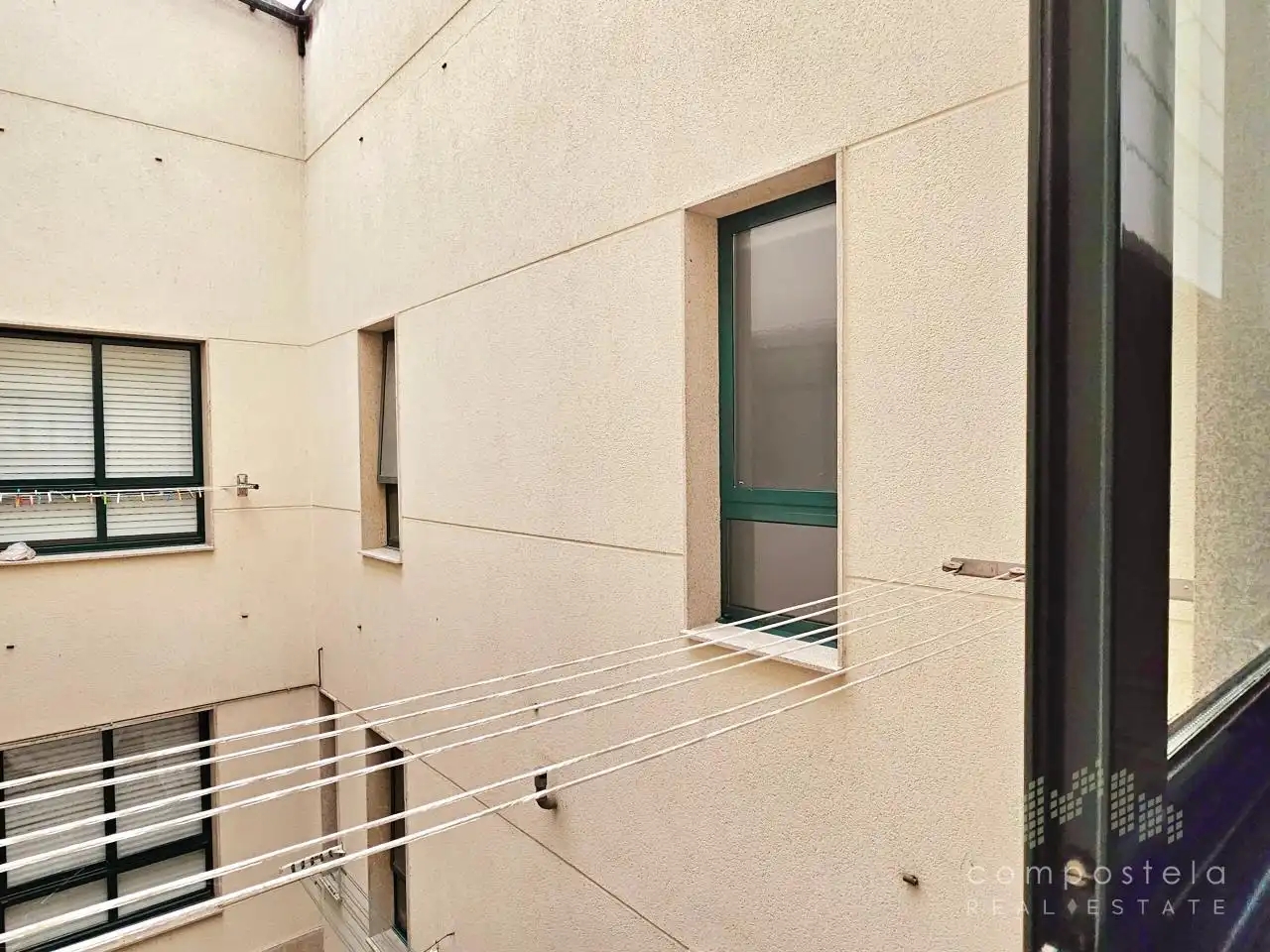 Vista exterior de Dúplex de lloguer en Ames amb Calefacció, Parquet i Traster