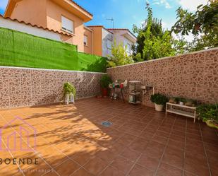 Garden of Single-family semi-detached for sale in Seseña  with Air Conditioner, Heating and Parquet flooring