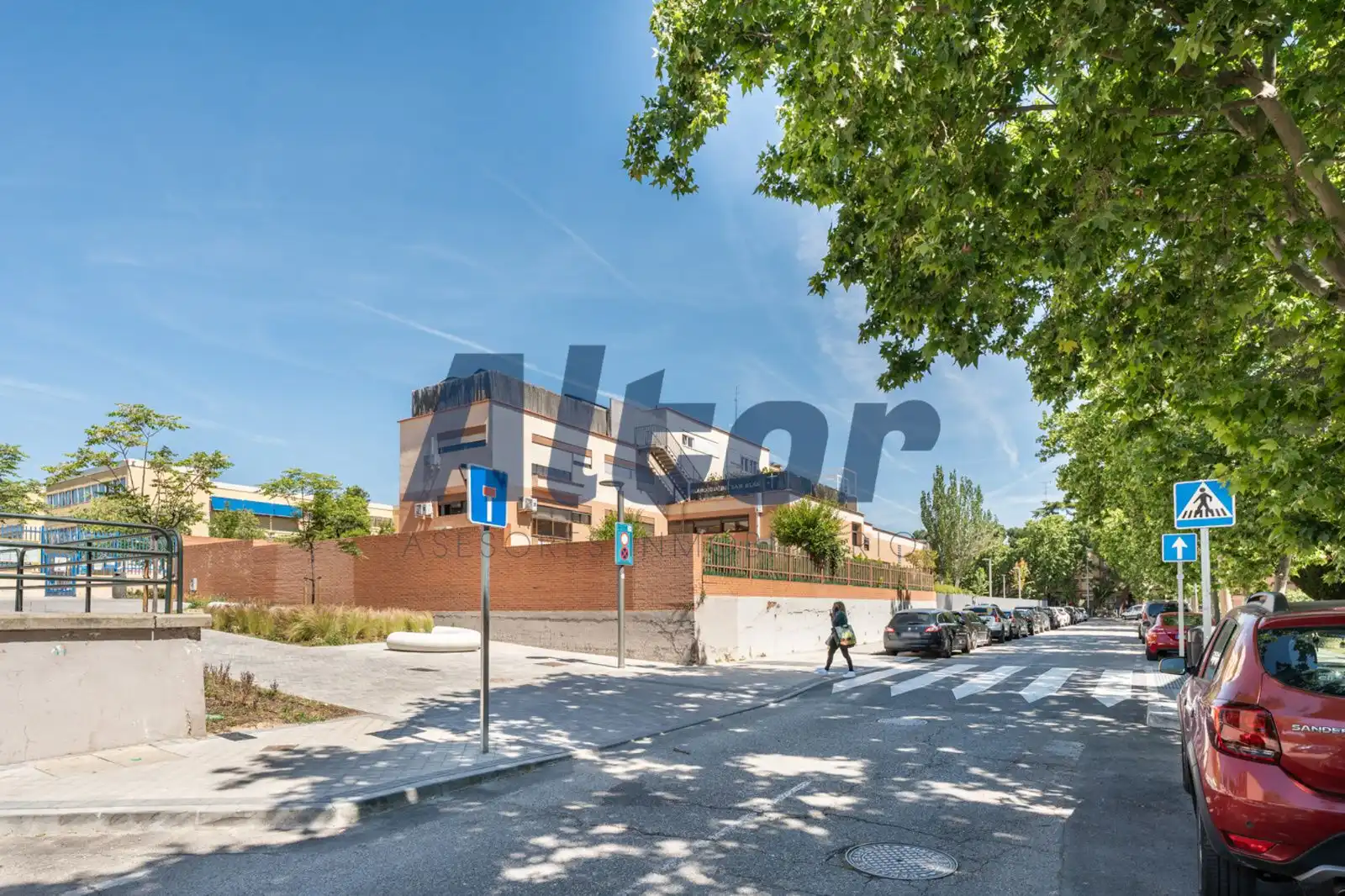 Vista exterior de Piso en venta en Madrid con Calefacción y Amueblado