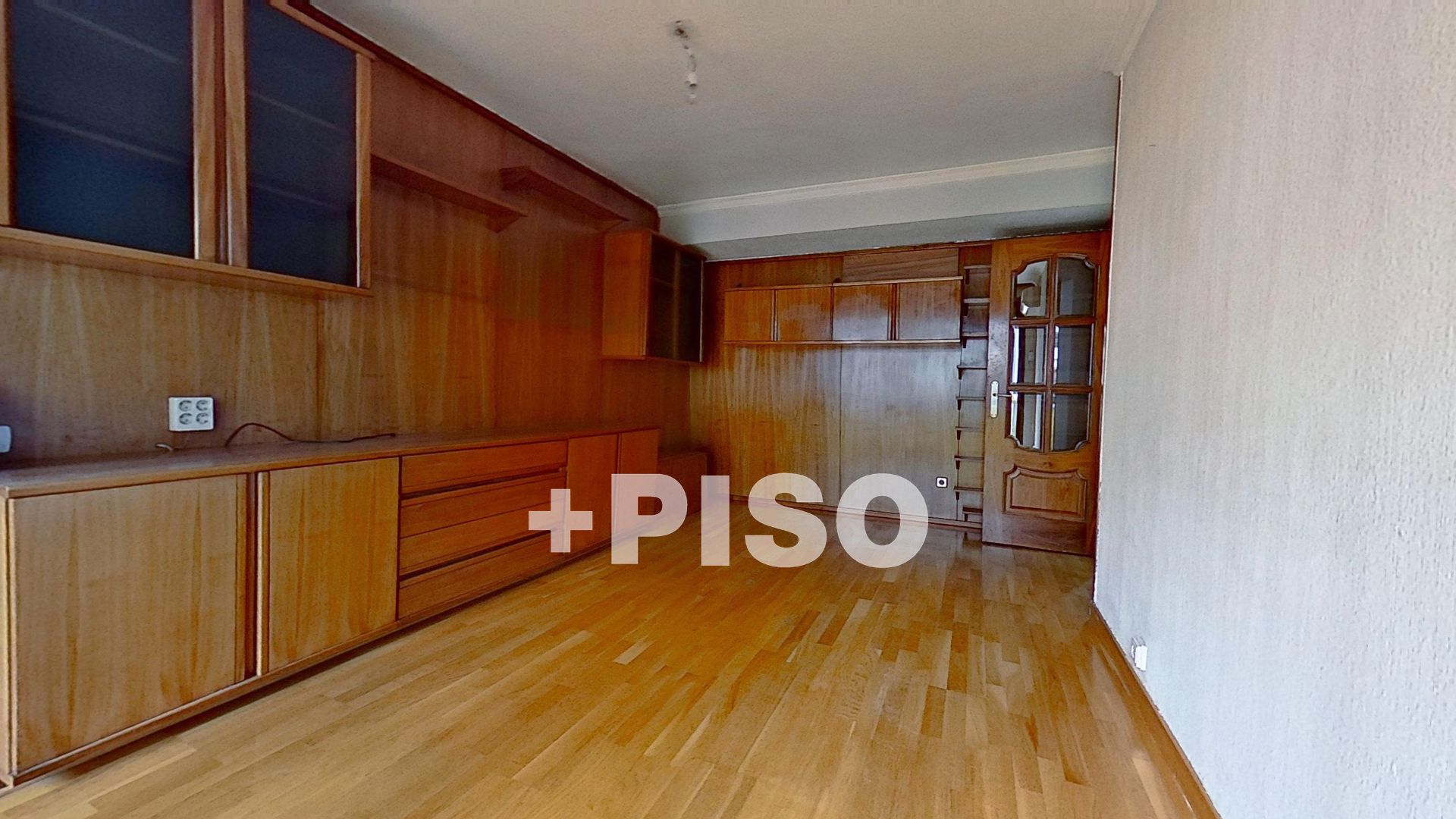 Dormitori de Pis en venda en  Madrid Capital amb Calefacció, Parquet i Balcó