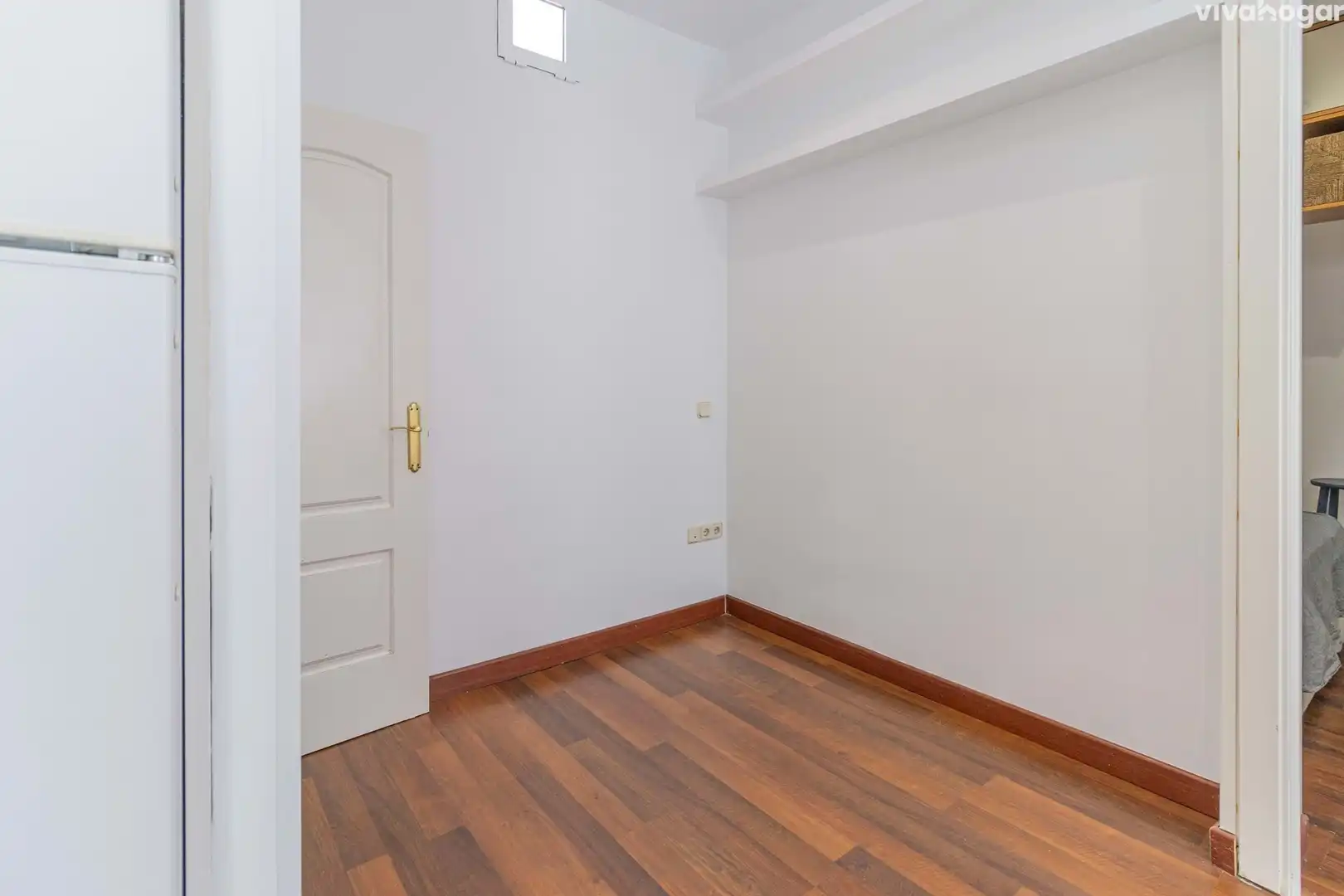 Flat for sale in Madrid  with Air Conditioner, Heating and Furnished
