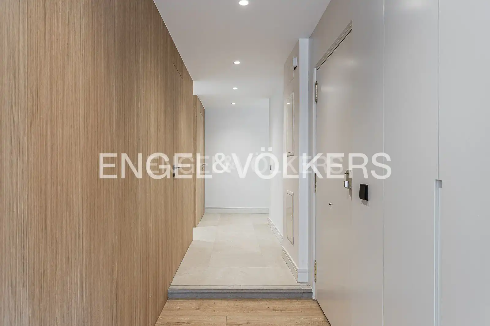 Attic for sale in Madrid  with Air Conditioner, Heating and Balcony