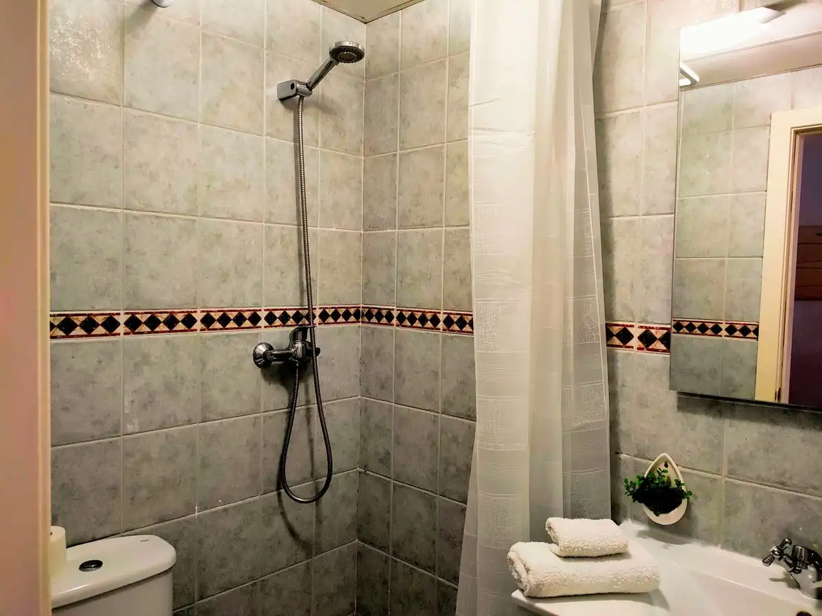 Baño de Ático en venta en Fuengirola con Aire acondicionado, Amueblado y Piscina comunitaria