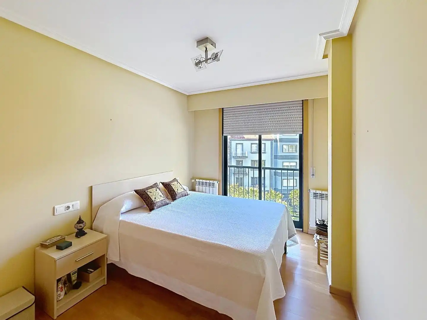 Habitación de Apartamento en venta en Ourense Capital  con Calefacción