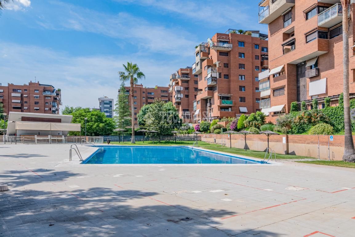 Exterior view of Flat for sale in  Granada Capital  with Heating and Balcony
