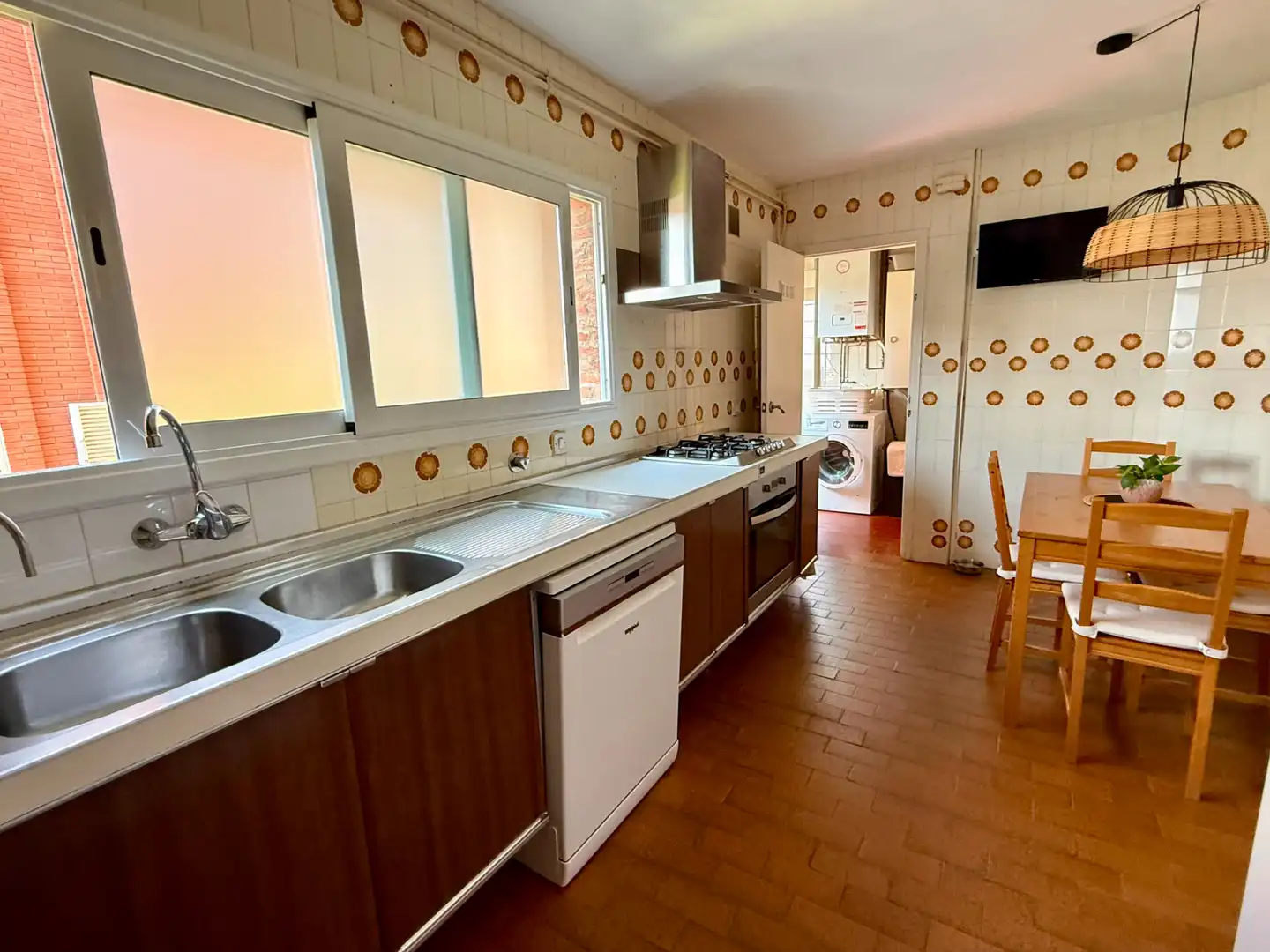 Cuina de Pis en venda en Barcelona amb Calefacció, Parquet i Terrassa