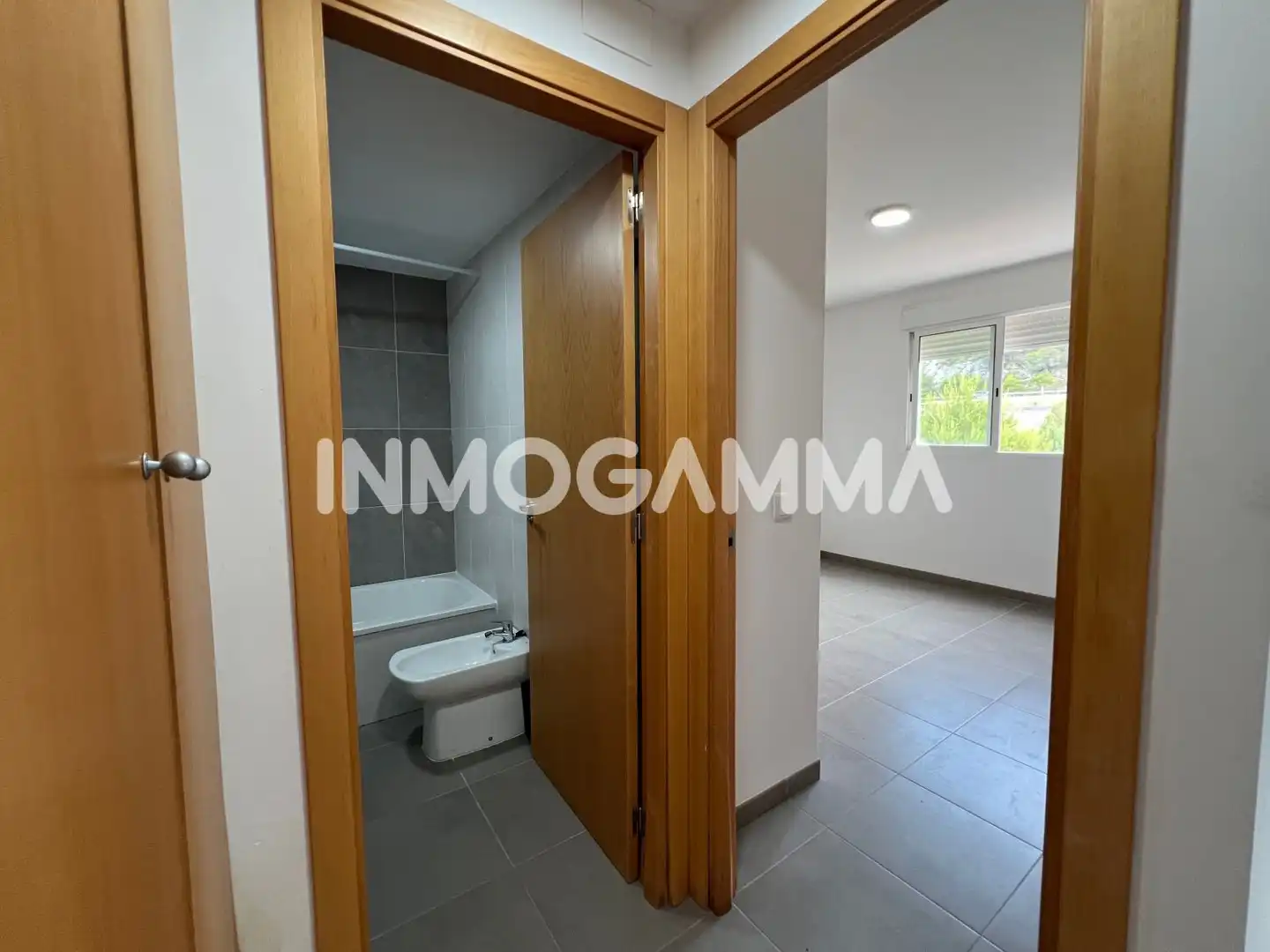 Apartments for rent in Favara  with Storage room