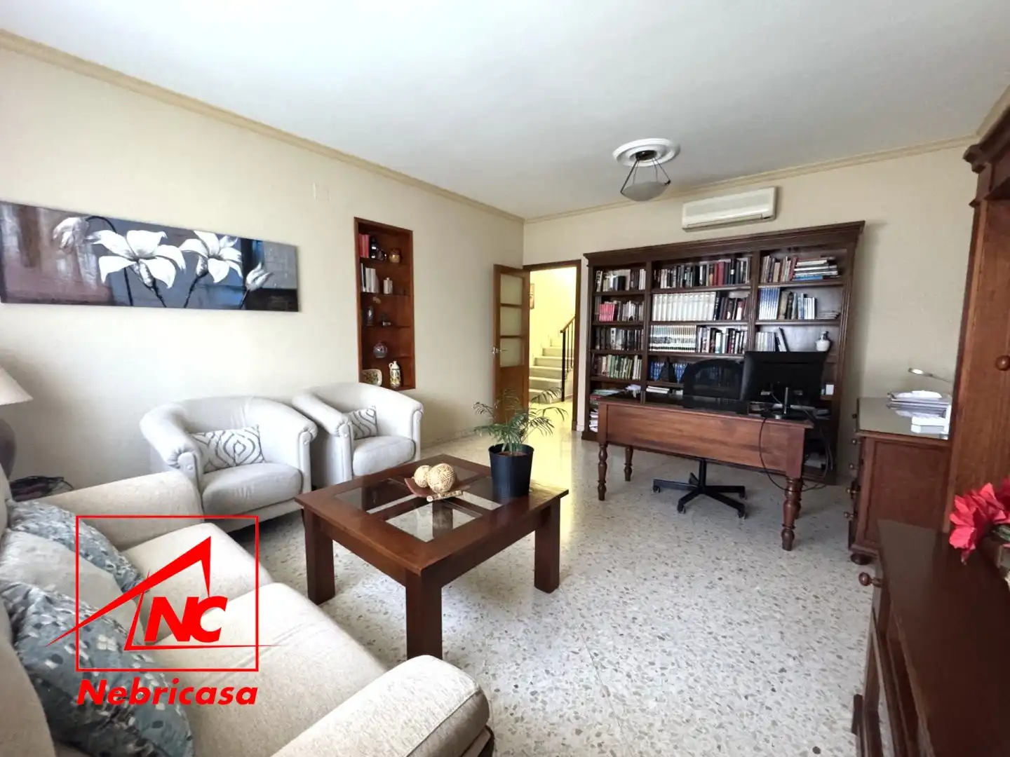 Living room of Houses for sale in Lebrija  with Air Conditioner and Private garden