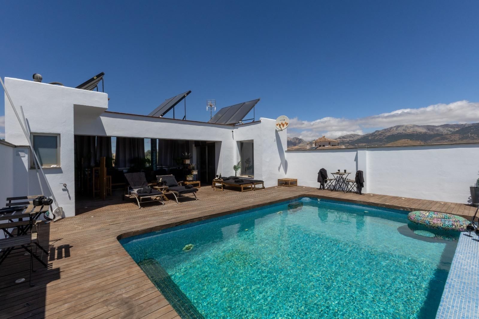 Piscina de Casa o xalet en venda en Colmenar amb Aire condicionat, Calefacció i Terrassa