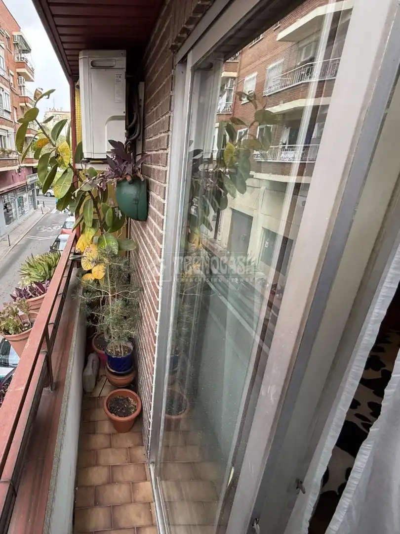 Balcony of Flat for sale in Madrid