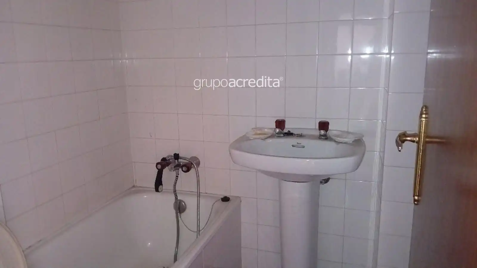 Bany de Pis en venda en Ames amb Calefacció, Parquet i Traster