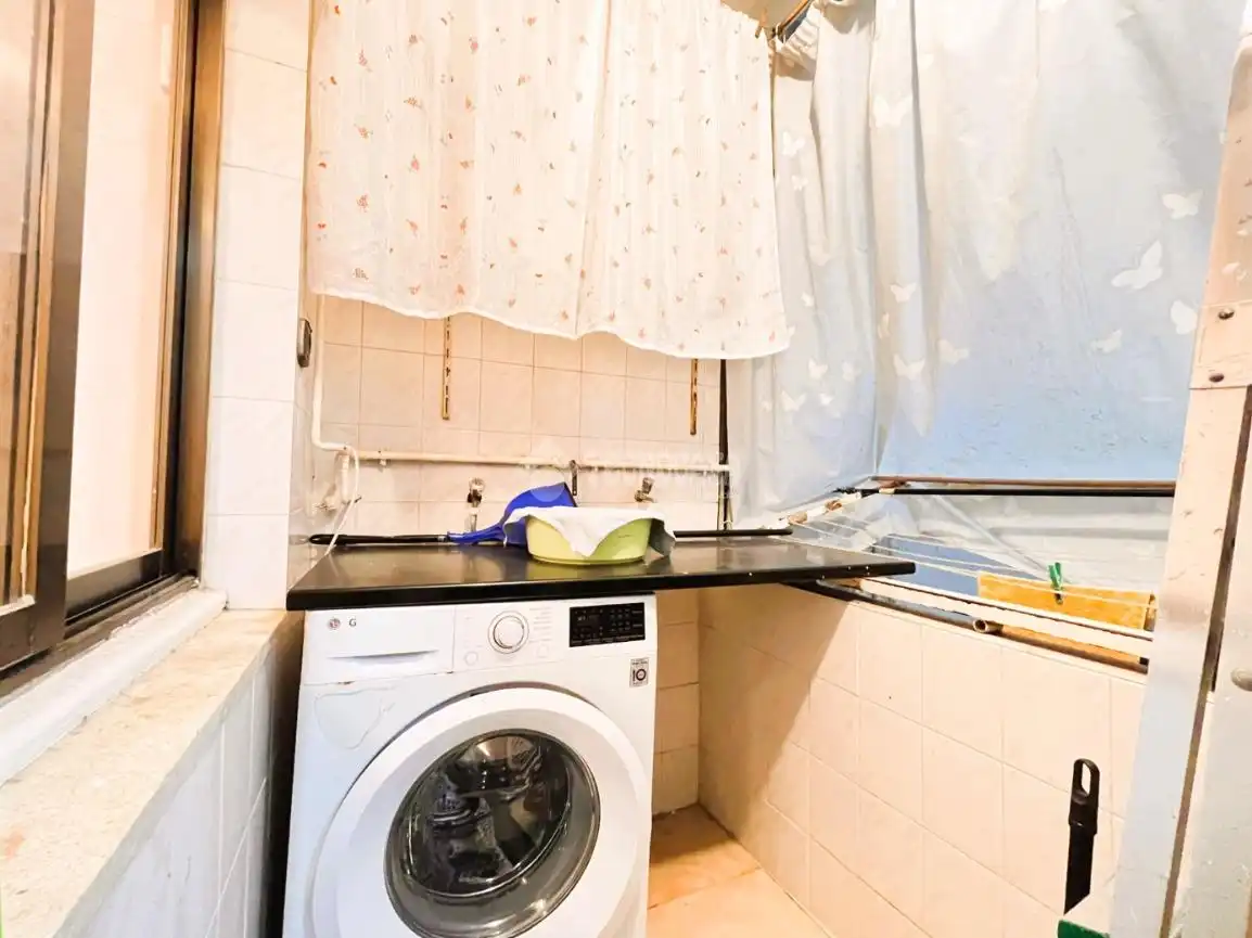 Baño de Piso en venta en L'Hospitalet de Llobregat con Parquet y Alarma