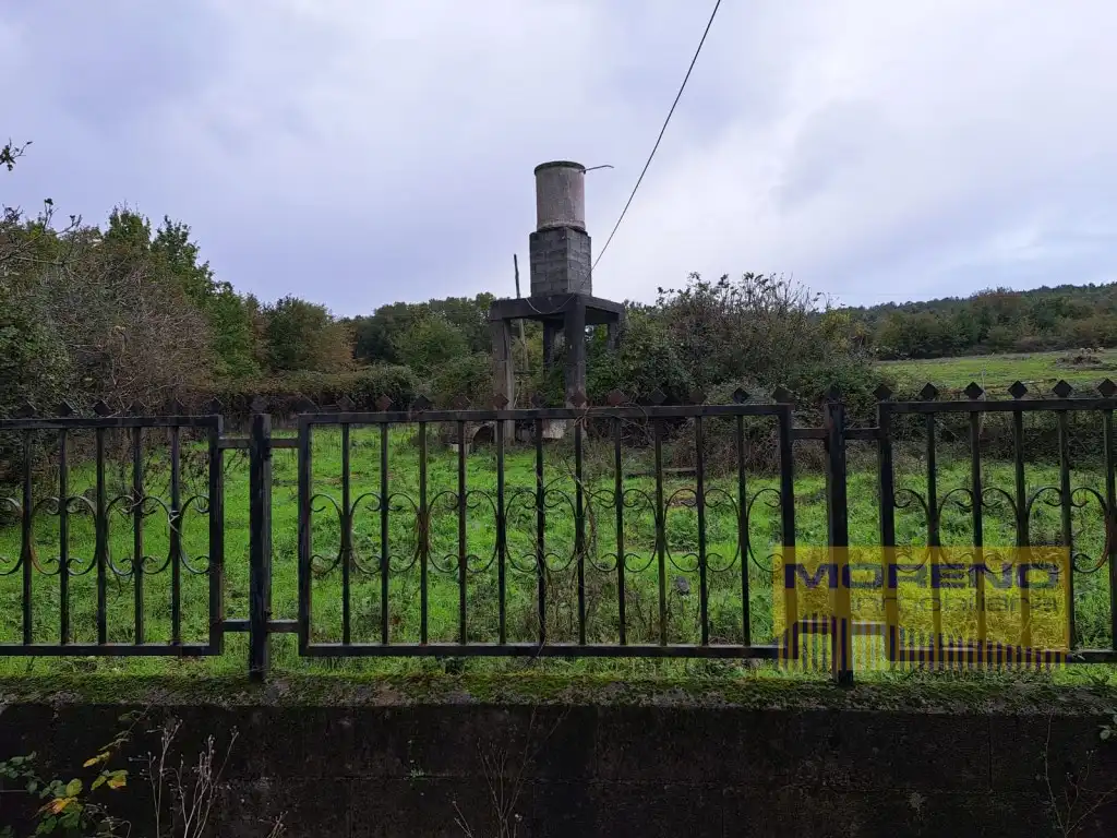 Country homes for sale in Bóveda
