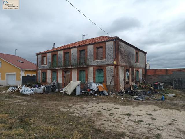 Casa-chalet en Venta en Calle ERAS DE MESA en Navalmanzano