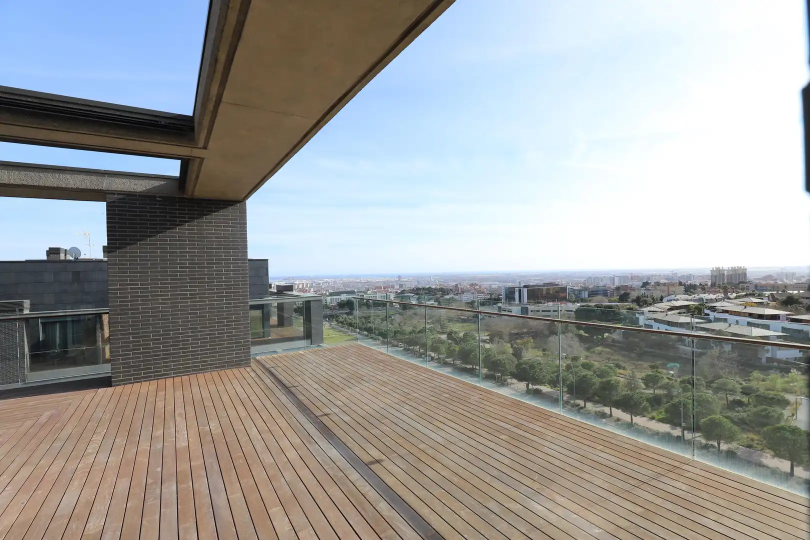 Terraza de Ático en venta en Esplugues de Llobregat con Aire acondicionado, Calefacción y Jardín privado