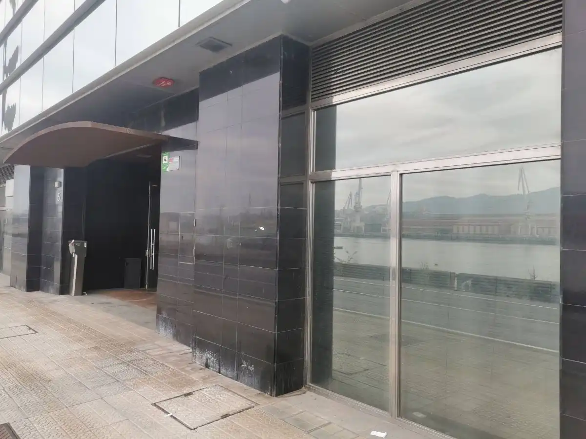 Local comercial en venta en Erandio