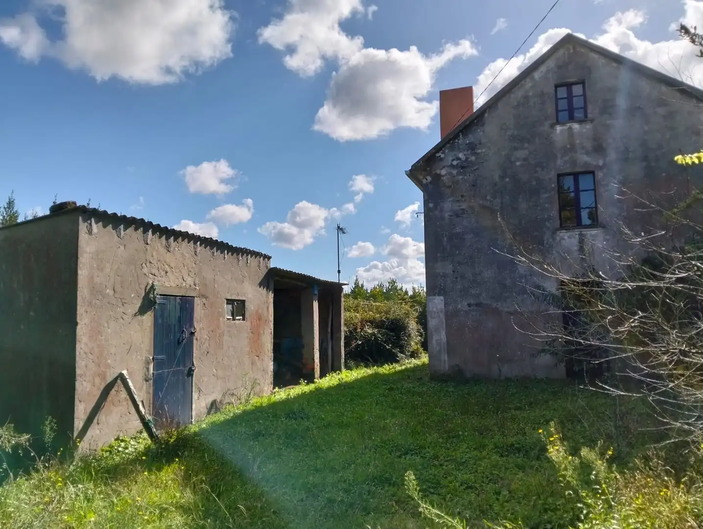 Vista exterior de Finca rústica en venda en Cedeira amb Jardí privat i Traster
