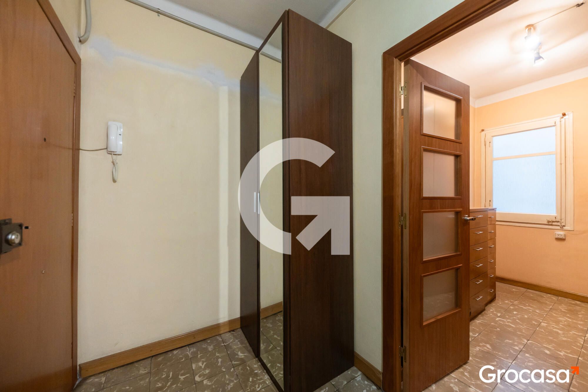 Piso en venta en  Barcelona Capital con Horno, Lavadora y TV