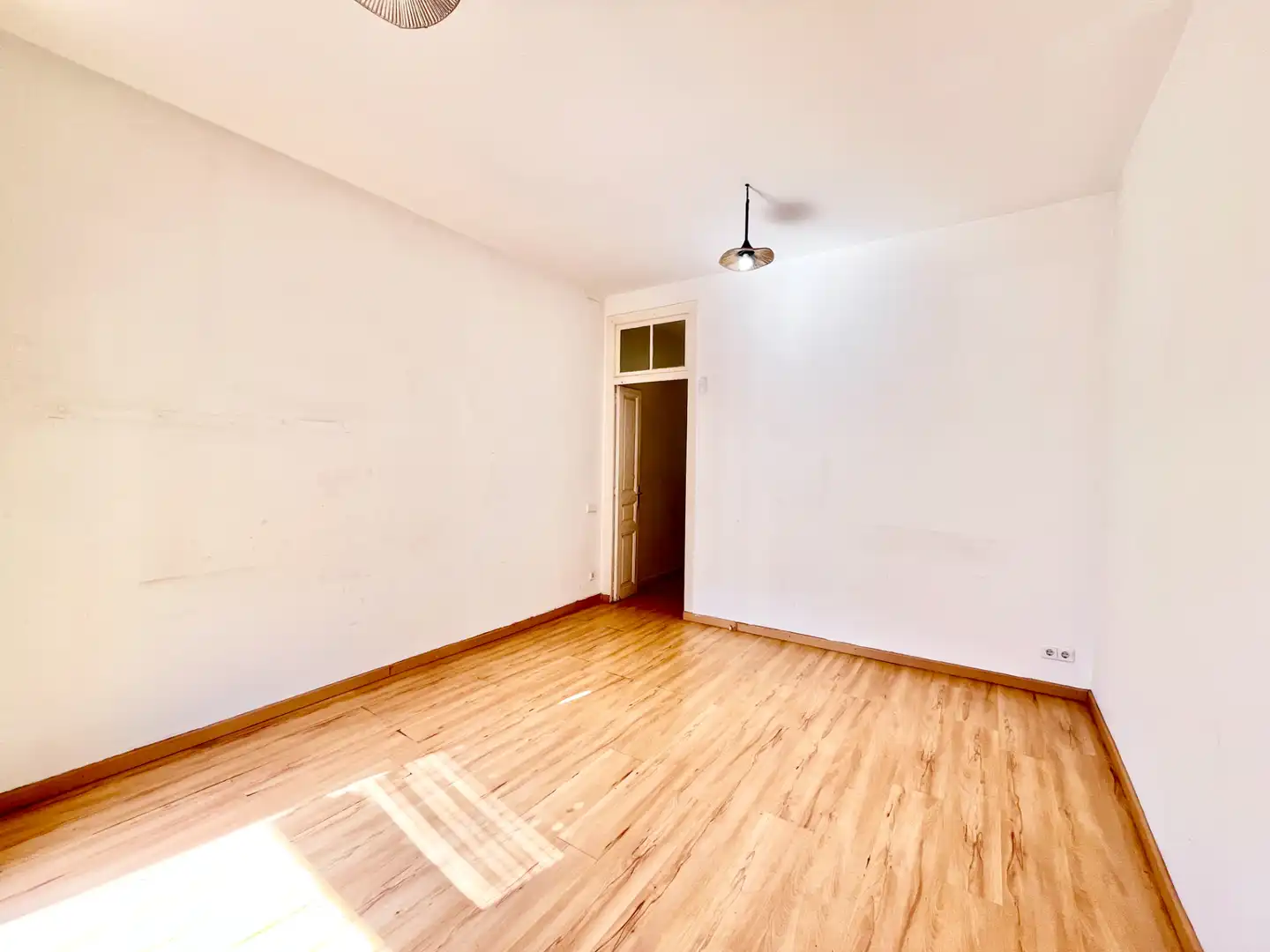 Flat for sale in Barcelona  with Parquet flooring, Oven and Balcony