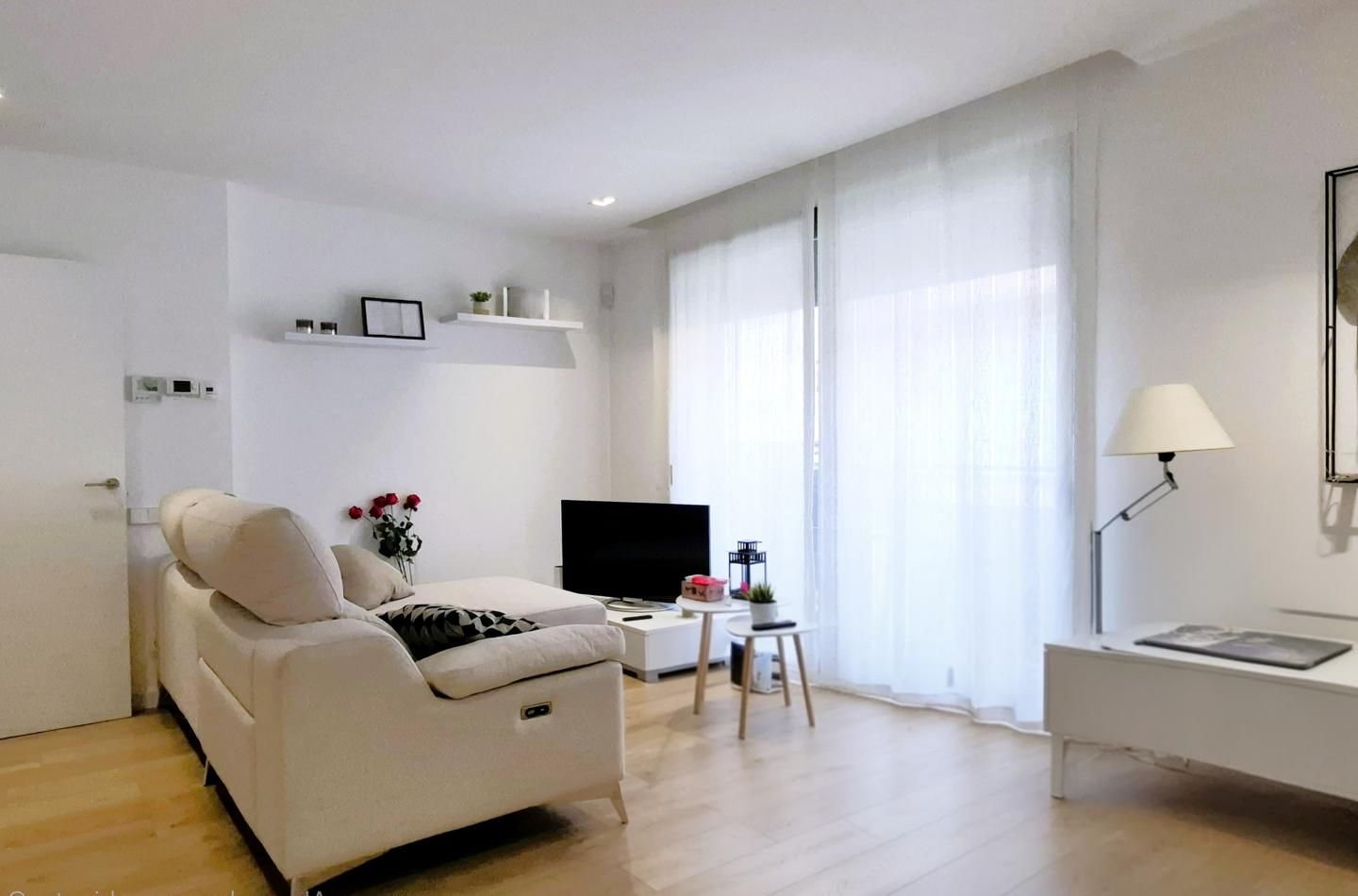 Sala d'estar de Pis en venda en Terrassa amb Aire condicionat, Terrassa i Moblat