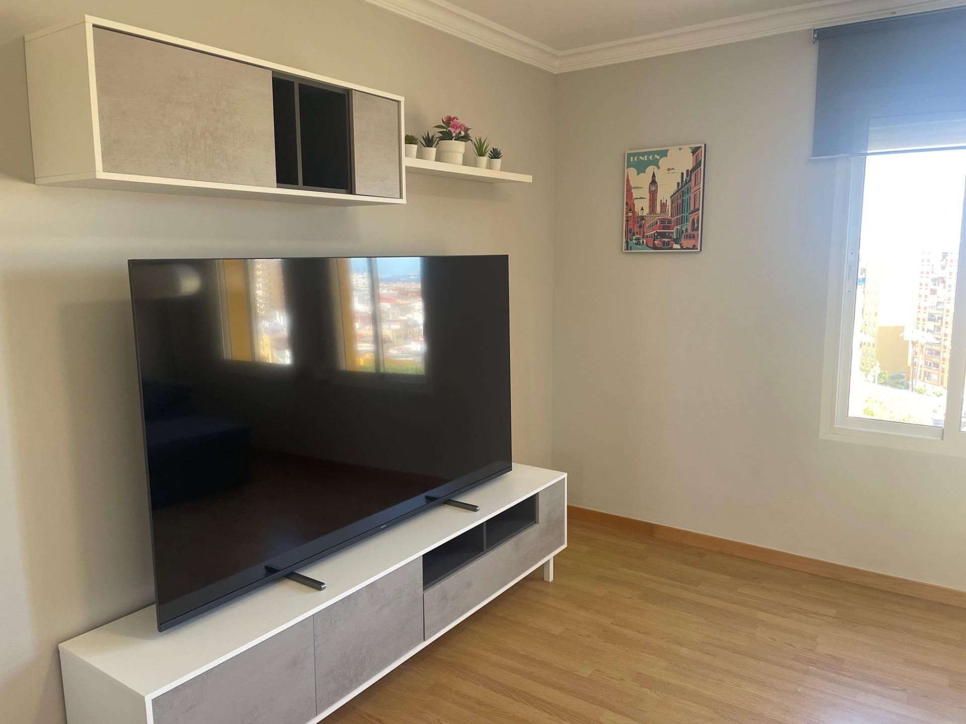 Sala d'estar de Pis en venda en Algeciras amb Aire condicionat