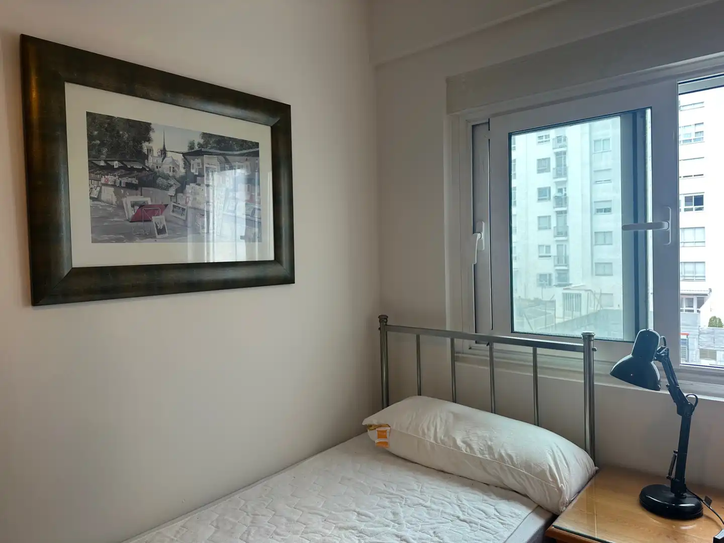 Bedroom of Flat for rent in Santiago de Compostela   with Heating, Parquet flooring and Furnished