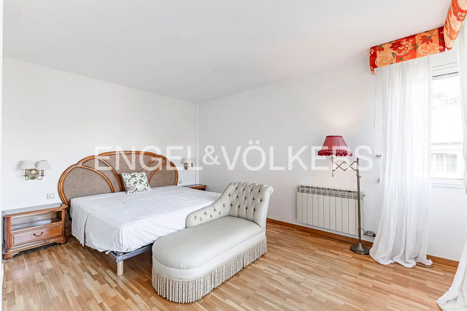 Bedroom of Detached homes for sale in Sant Cugat del Vallès  with Air Conditioner, Heating and Private garden