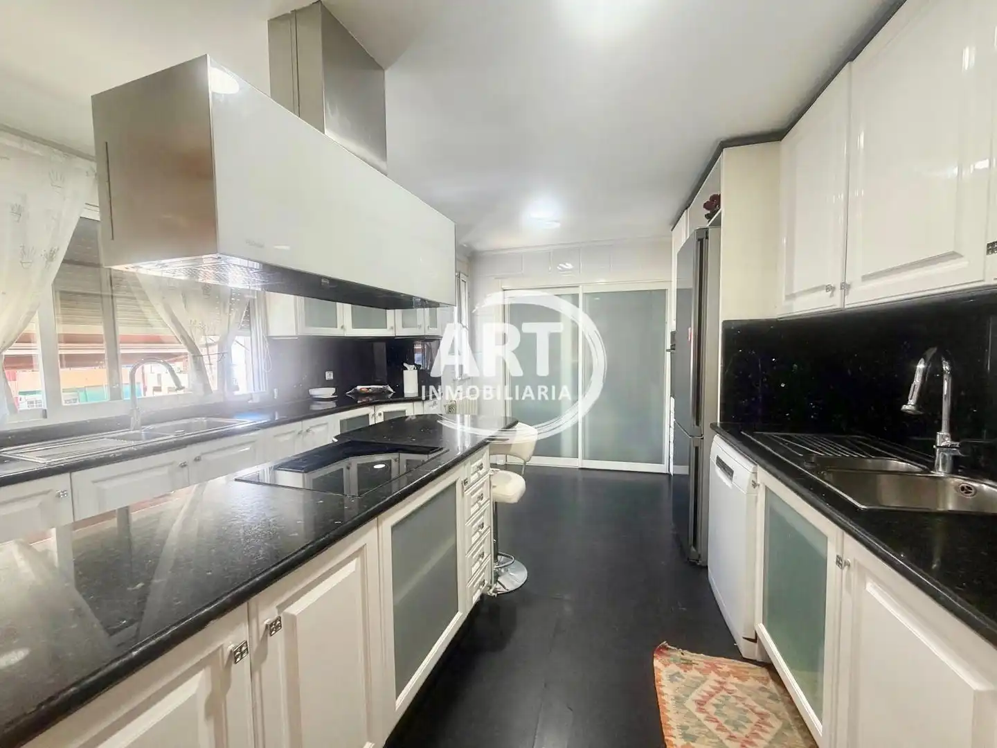 Kitchen of Buildings for sale in Mislata