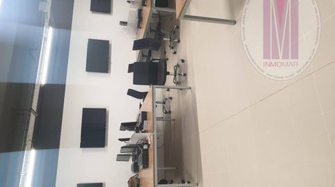 Foto 4 von Büro zum Verkauf in Calle Pubilla Casas, 35, Can Vidalet, Esplugues de Llobregat