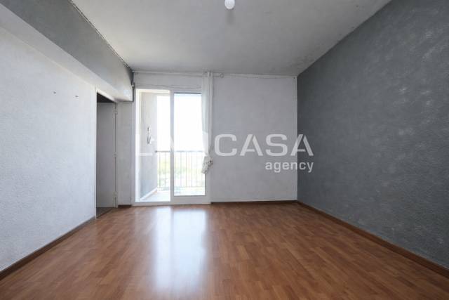 Piso en Venta en La Verneda i la Pau