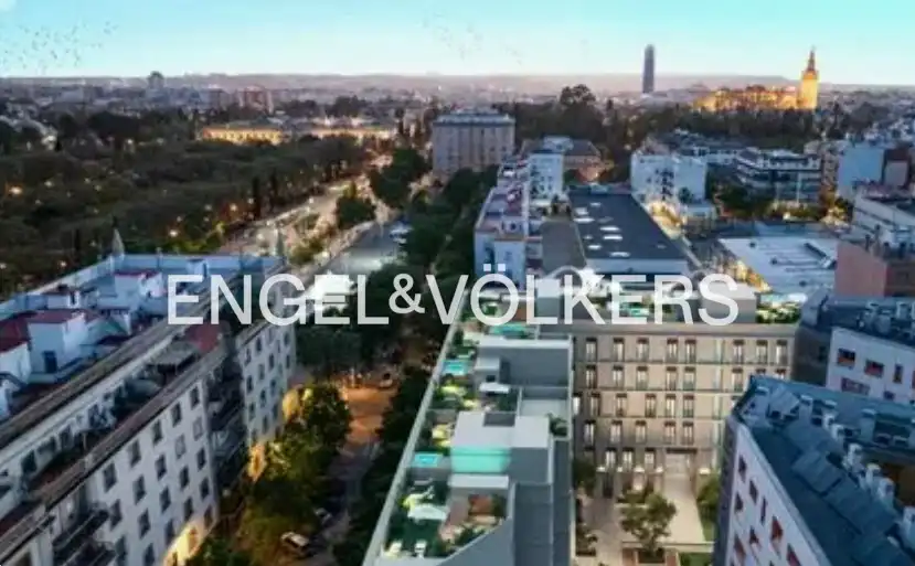 Exterior view of Flat for sale in  Sevilla Capital  with Heating